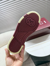GUCCI 26S MAC80 SNEAKER IN BEIGE CANVAS AND DARK RED LEATHER