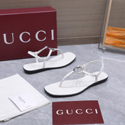 GUCCI 26S INTERLOCKING G THONG SANDALS IN WHITE CALFSKIN
