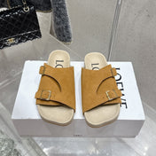 LOEWE 26S EASE SLIDE IN CAMEL BROWN SUEDE