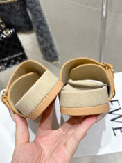 LOEWE 26S EASE SLIDE IN CAMEL BROWN SUEDE