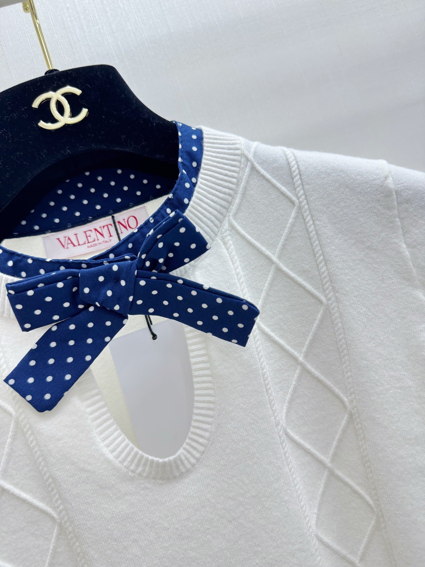 VALENTINO 26S SHORT-SLEEVE KNIT TOP 452