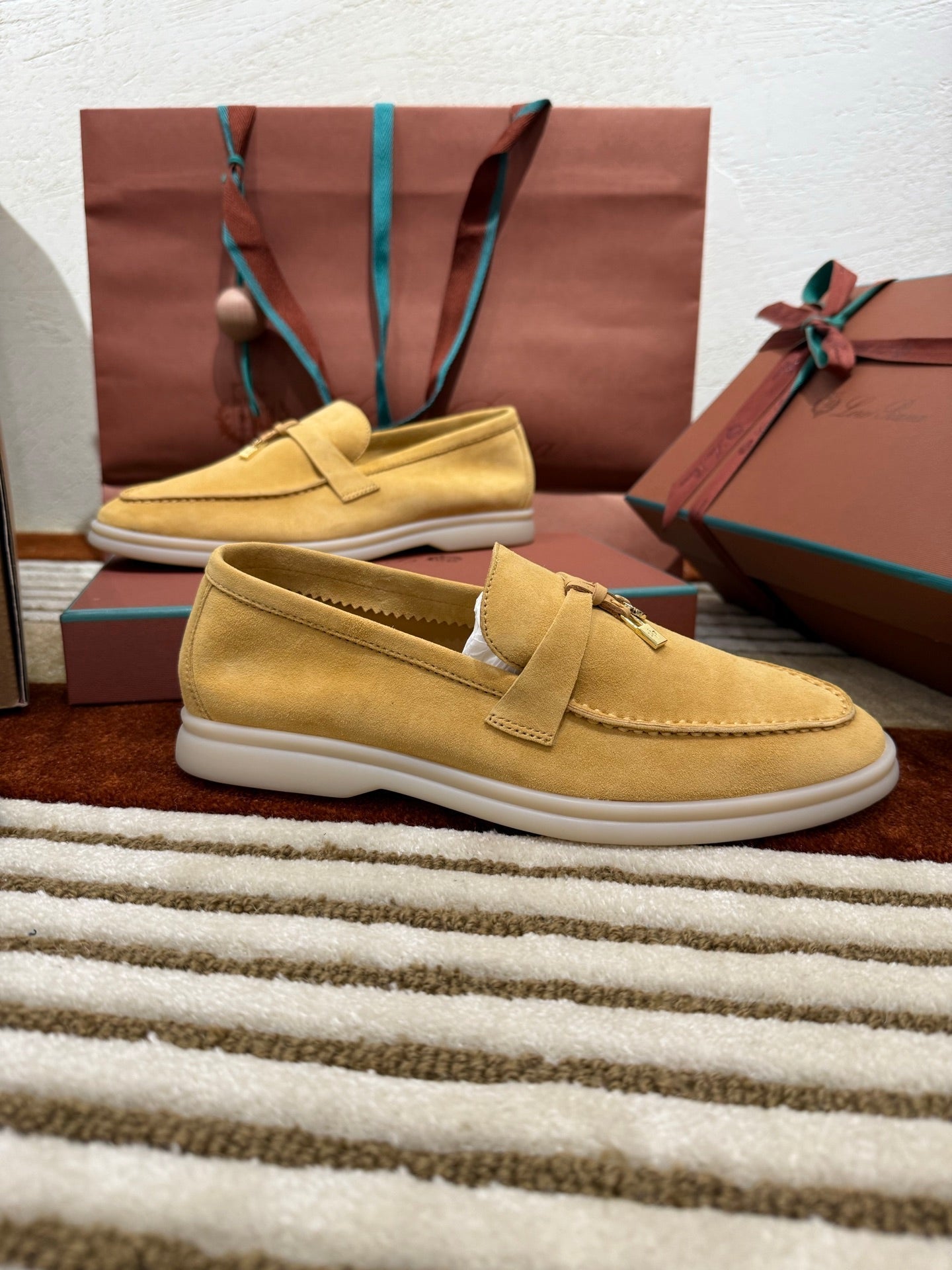 LP LOAFERS 25S IN AMBER YELLOW SUEDE