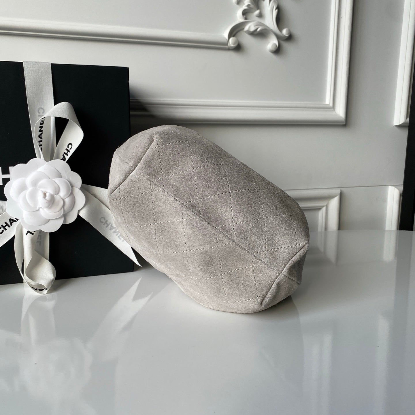 CHANEL 26S HAND BAG 24 IN LIGHT GREY BEIGE SUEDE