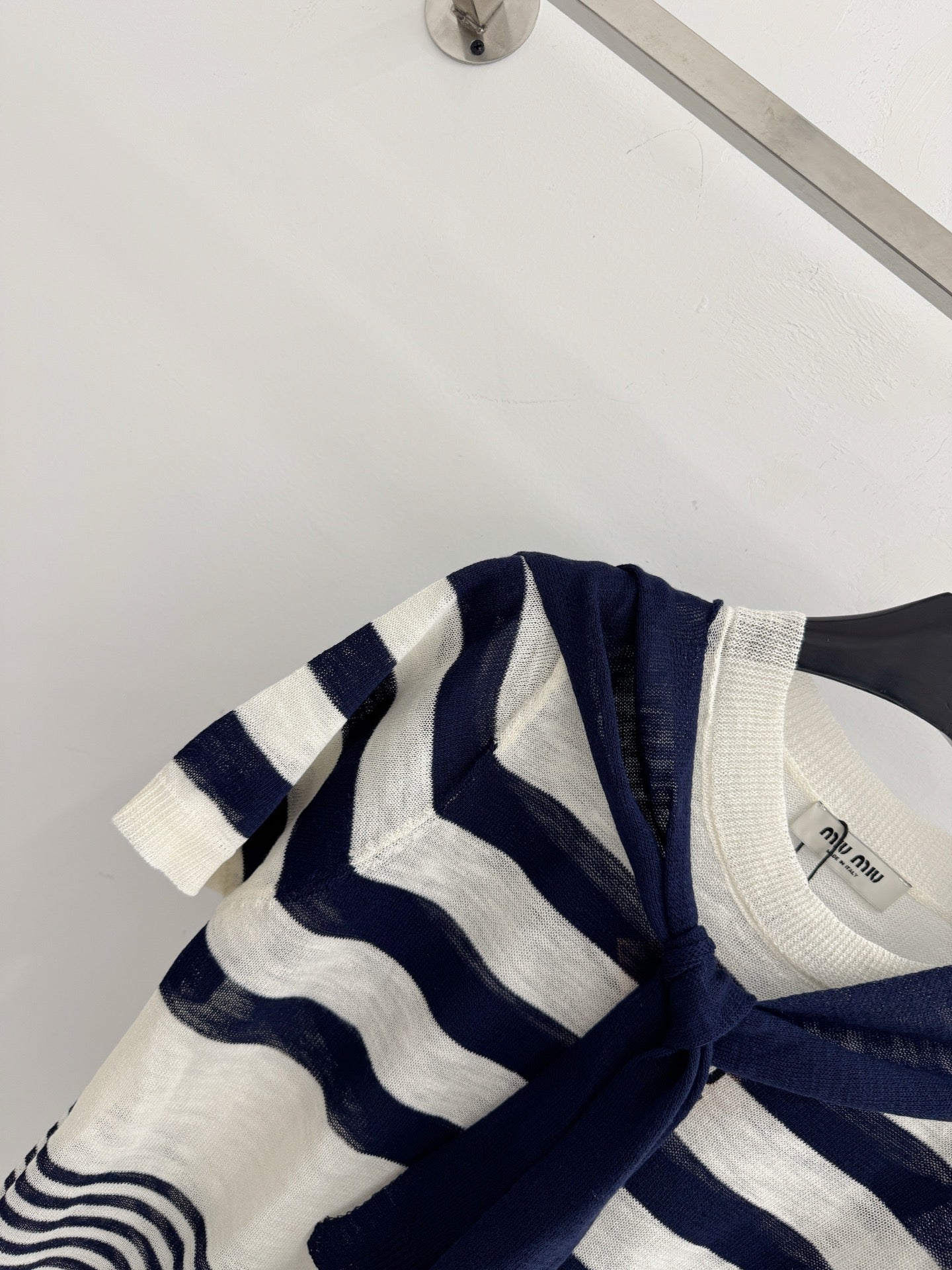 MIUMIU 26S SHORT-SLEEVED SWEATER STYLE 1097