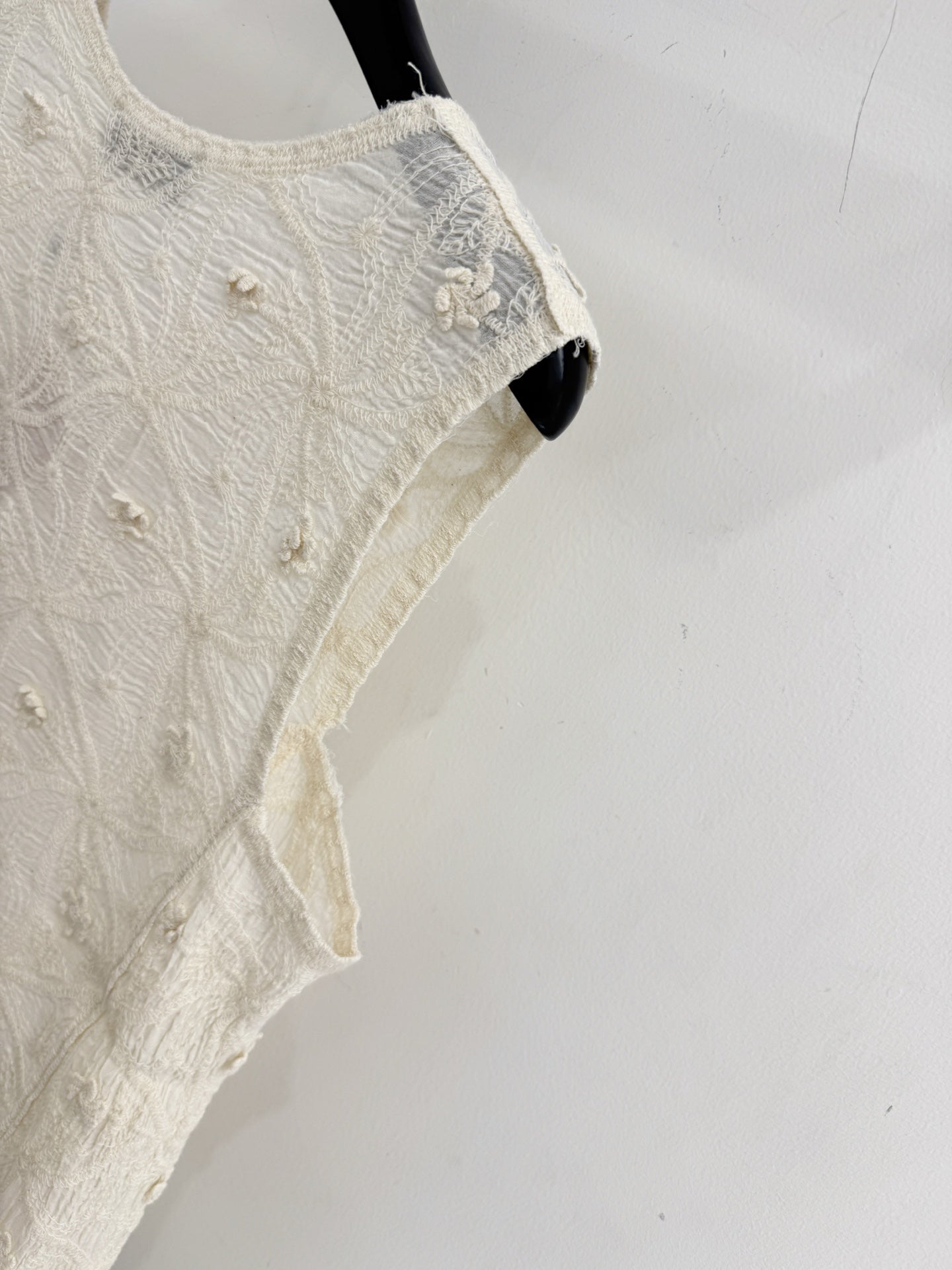 MIUMIU 26S LACE TANK TOP STYLE 1071