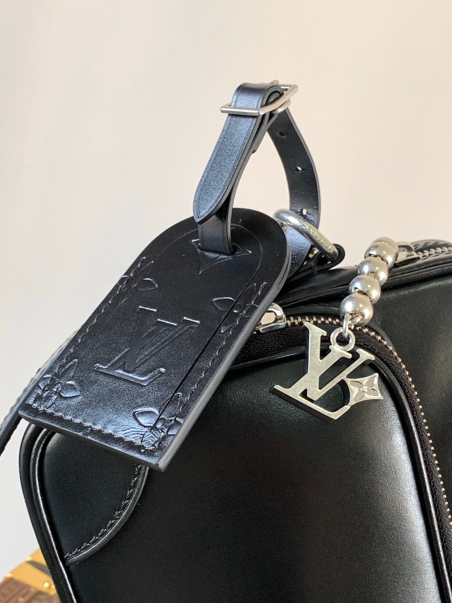LV 25S NIL BAG 25 IN BLACK CALFSKIN SILVER HARDWARE