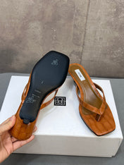 THE ROW 26S SQUARE TOE THONG KITTEN HEEL SANDALS 45MM IN CARAMEL BROWN CROCODILE EMBOSSED CALFSKIN