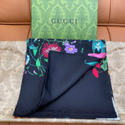 GUCCI 25S SCARF 90 IN SILK 718505