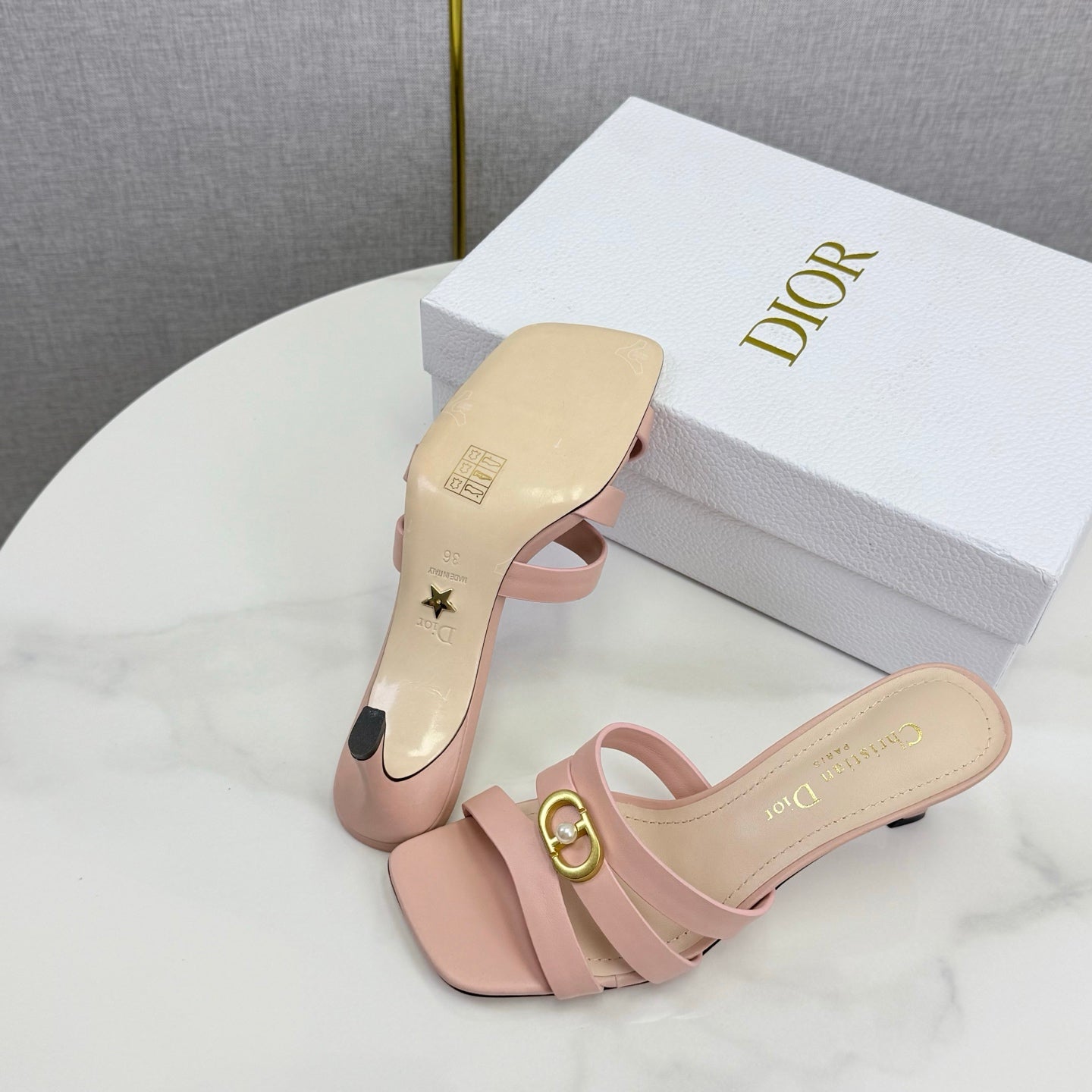 DIOR 26S 30 MONTAIGNE HIGH-HEELED IN LIGHT PINK CALFSKIN GOLD HARDWARE