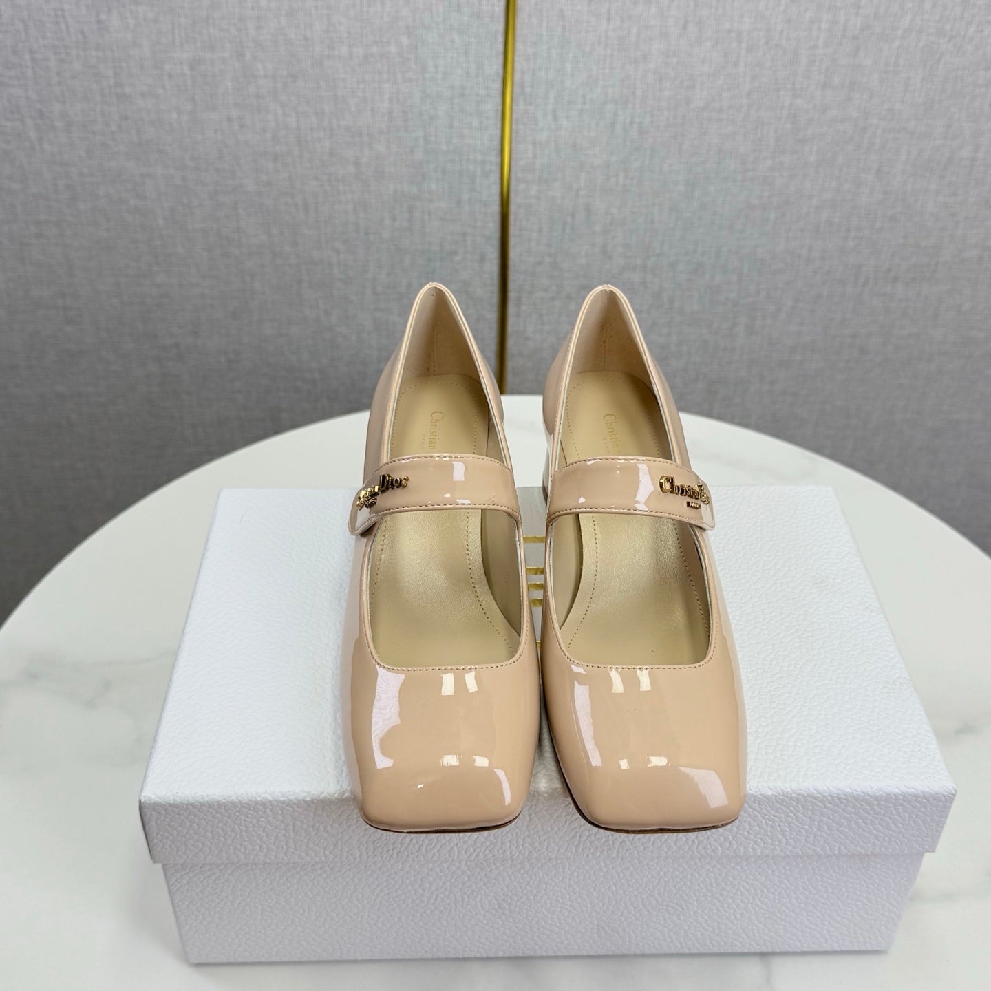 DIOR 26S MARY JANE HIGH HEELS 40MM IN NUDE PATENT CALFSKIN GOLD HARDWARE