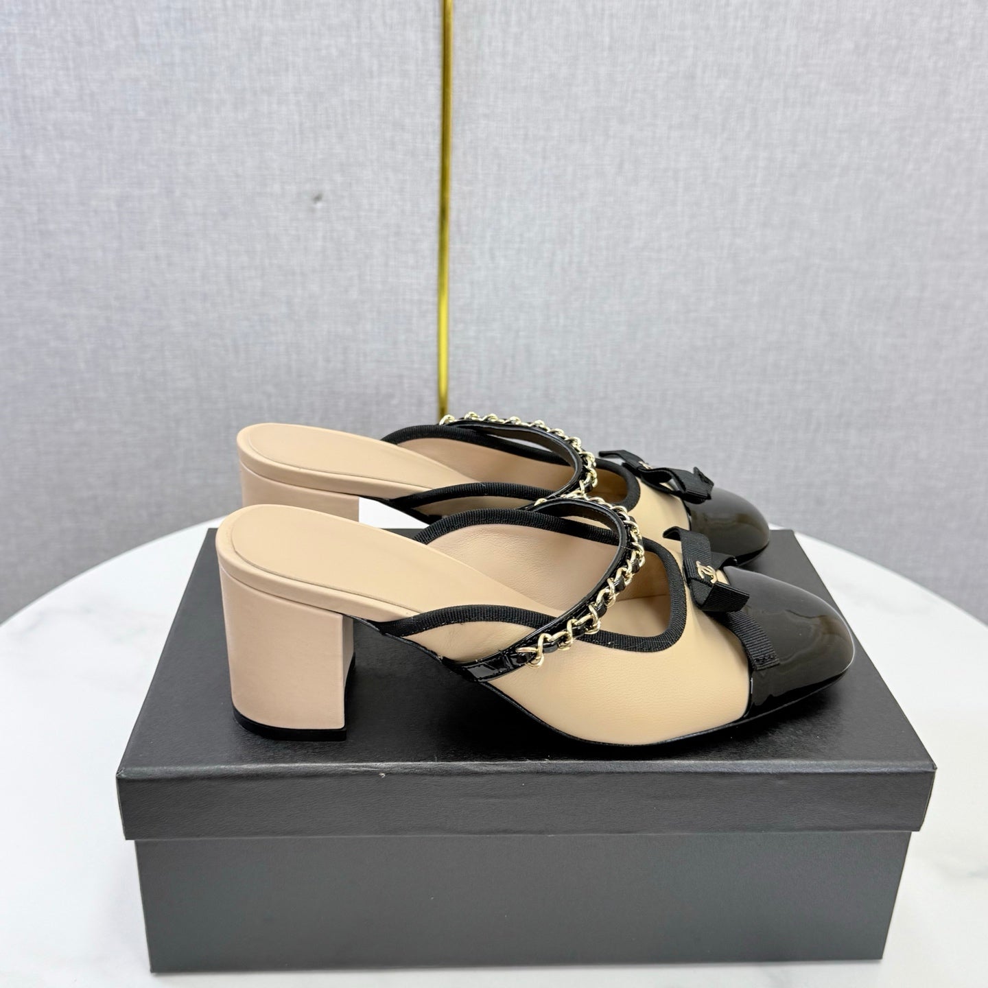 CHANEL 26S HIGH HEEL MULES 45 MM IN BEIGE AND BLACK LAMBSKIN