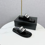CHANEL 26S CC THONG SLIDES IN BLACK LAMBSKIN