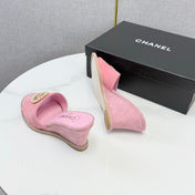 CHANEL 26S WEDGE HEELS IN PINK SUEDE WITH CC PEARL EMBELLISHED