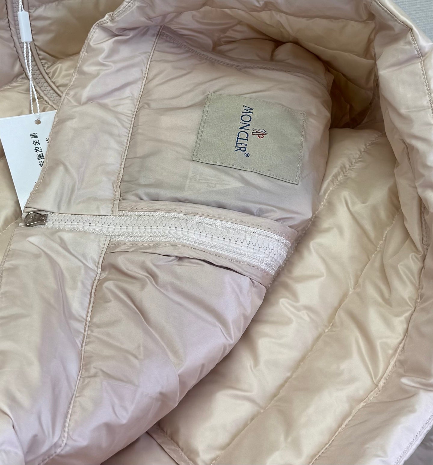 MONCLER 25S JACKET IN LIGHT PINK 045