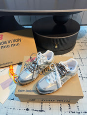 MIUMIU 26S RUNNING SNEAKERS IN SILVER CALFSKIN AND WHITE MESH RUBBER SOLE