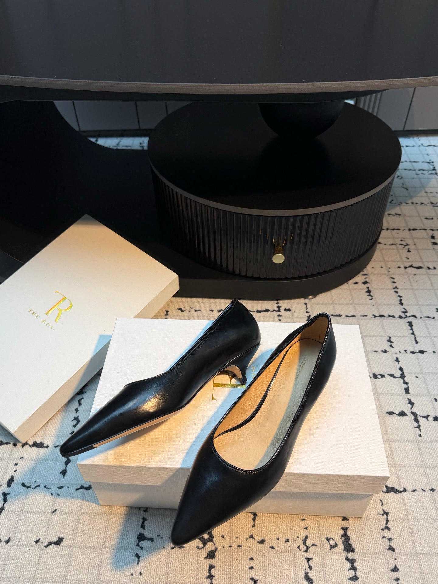 THE ROW 26S POINTED TOE HIGH HEELS 35MM IN BLACK CALFSKIN