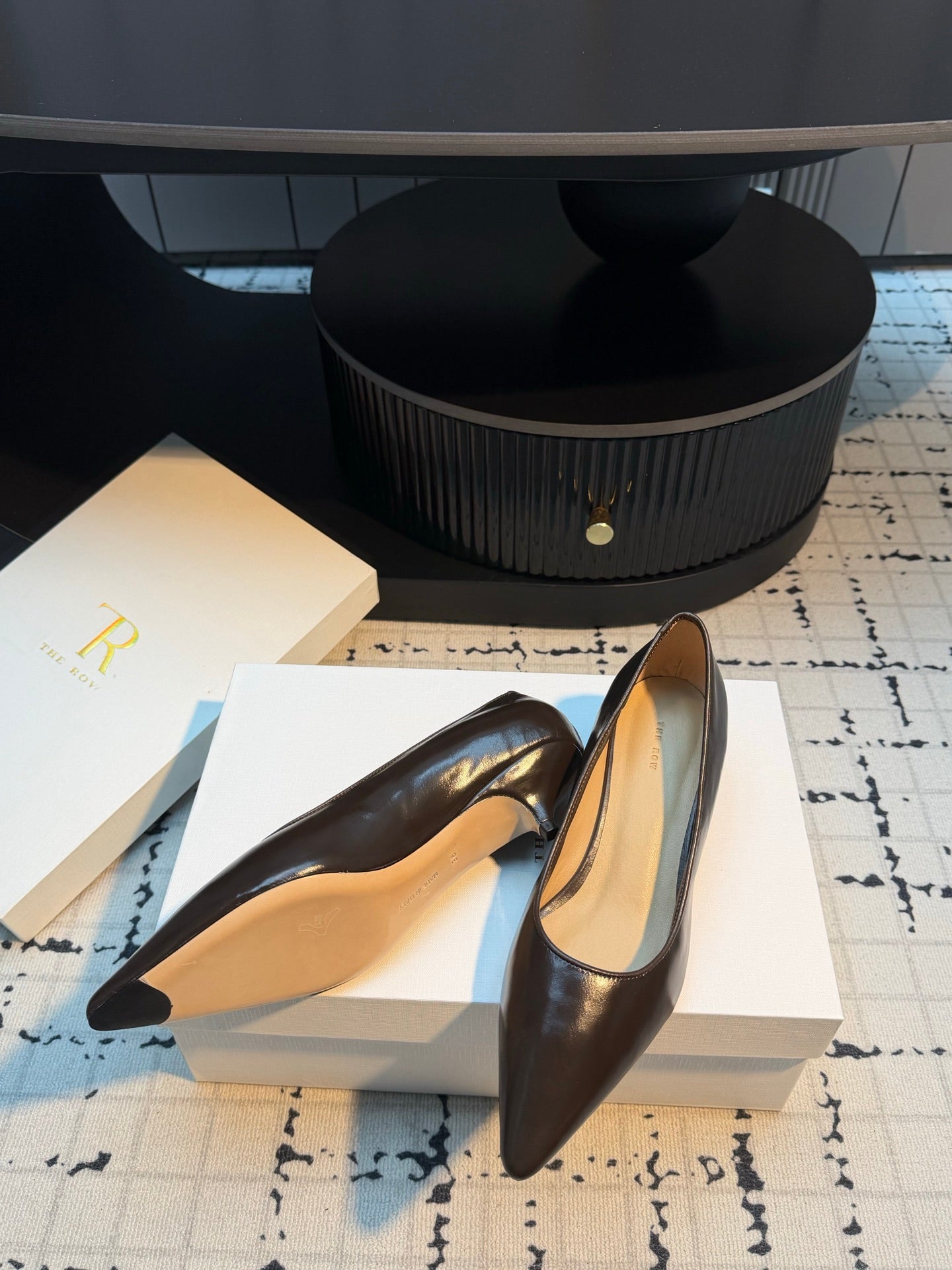 THE ROW 26S POINTED TOE HIGH HEELS 35MM IN DARK BROWN CALFSKIN