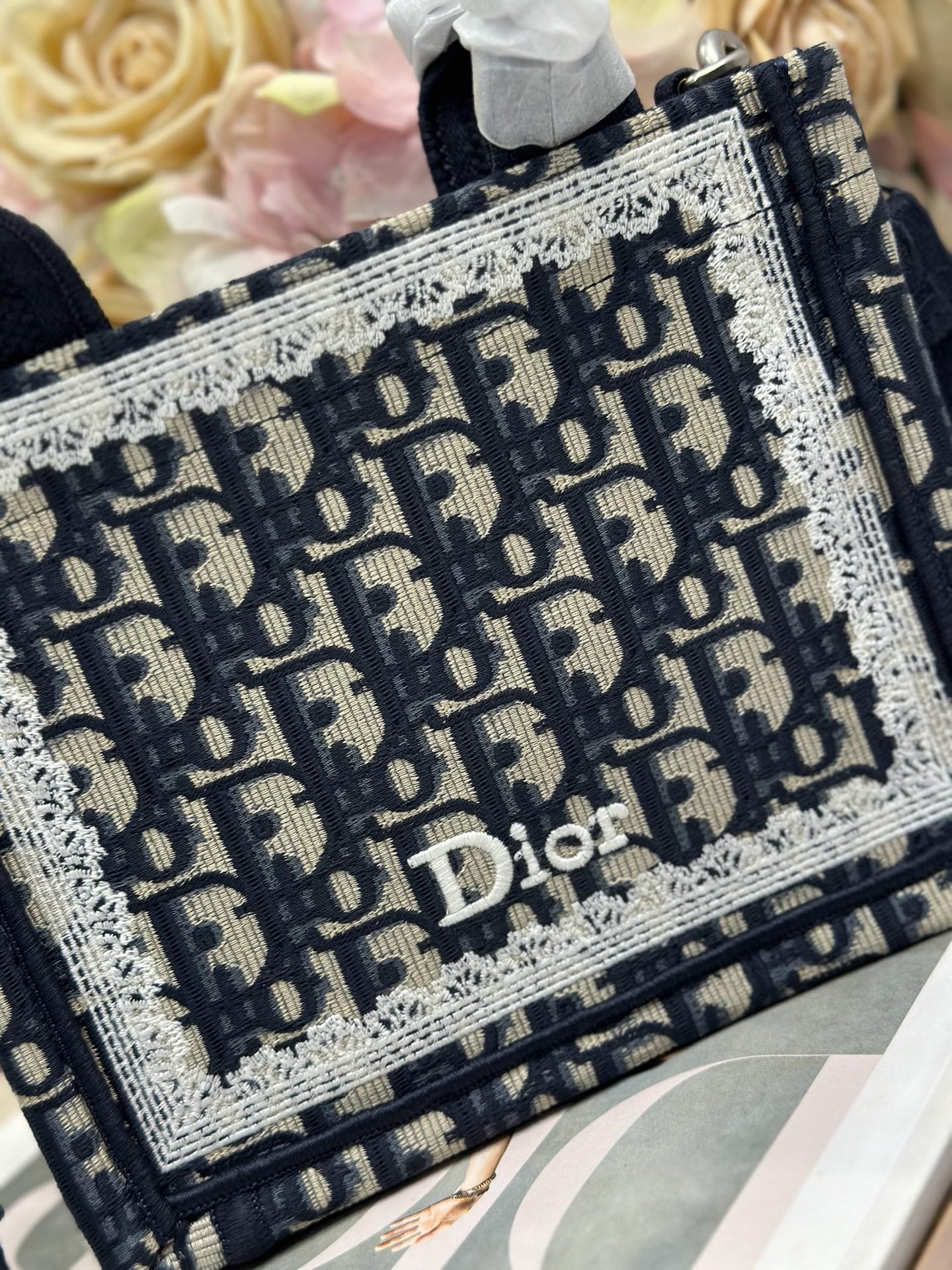DIOR 26S BOOK TOTE BAG 20 IN NAVY BLUE AND BEIGE FABRIC OBLIQUE FABRIC