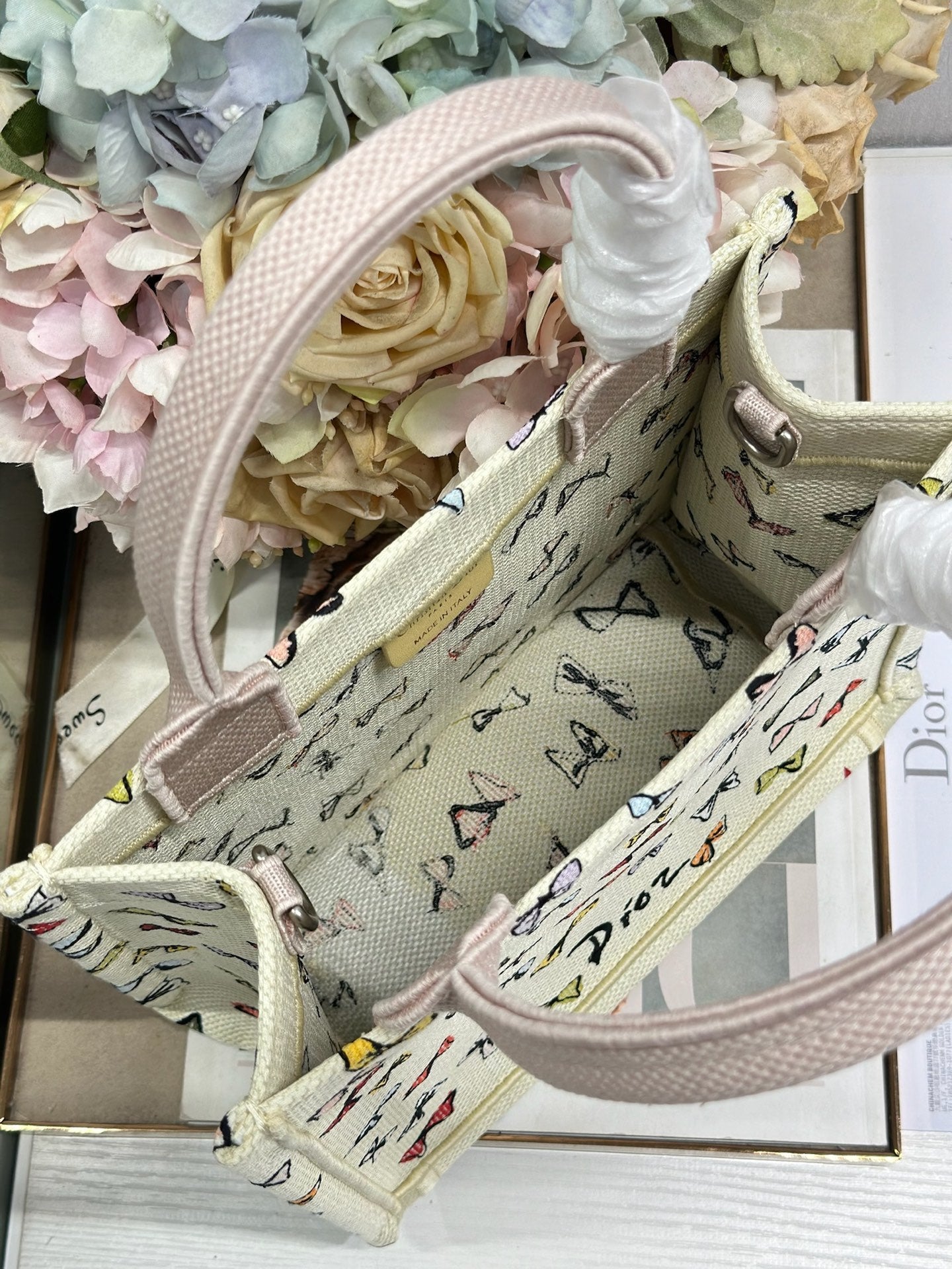 DIOR 26S MINI BOOK TOTE 26 IN BEIGE WHITE BOW PRINT WOVEN FABRIC