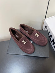 LOAFER IN CHESTNUT BROWN SUEDE AND SOLF FLEECE LINING