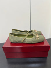 GG MARY JANE 25S IN MOSS GREEN CANVAS WITH GOLD HARDWARE