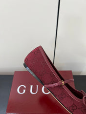 GG MARY JANE 25S IN DARK RED CANVAS WITH GOLD HARDWARE