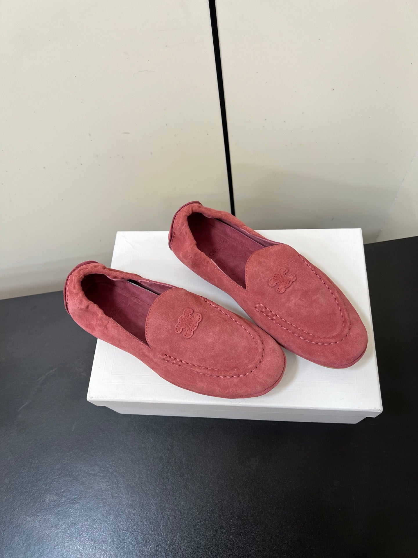 CELINE 26S MAILLON TRIOMPHE LOAFER IN PINK SUEDE