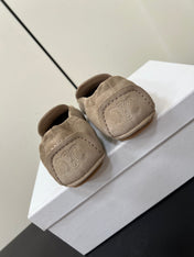 CELINE 26S MAILLON TRIOMPHE LOAFER IN BEIGE SUEDE