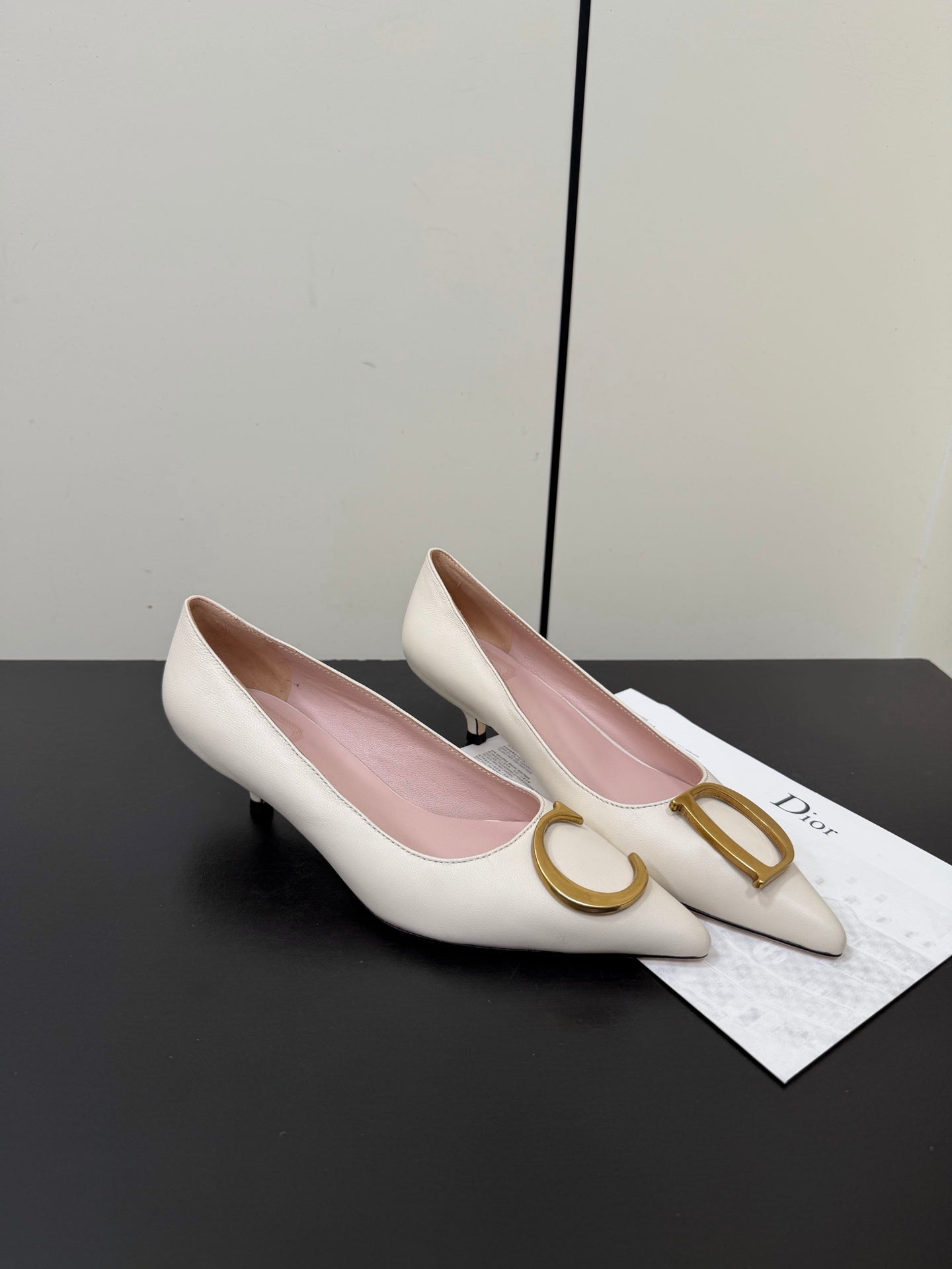DIOR 26S POINTED-TOE HIGH HEELS 35MM IN CREAM WHITE CALFSKIN GOLD HARDWARE