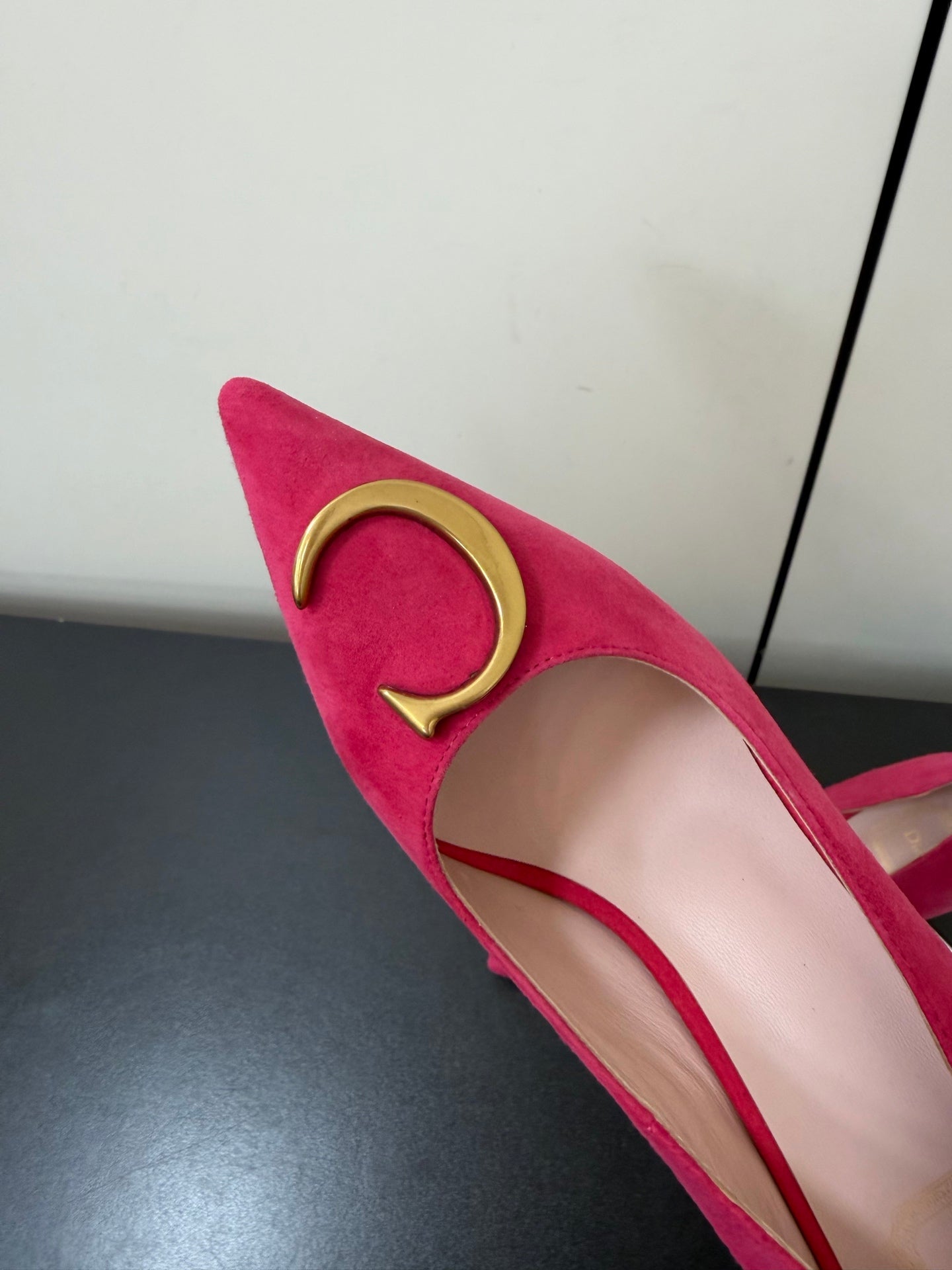DIOR 26S POINTED-TOE HIGH HEELS 70MM IN RASPBERRY RED SUEDE GOLD HARDWARE