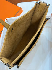 HM 26S EVELYNE BAG 23MM IN GOLDEN BROWN GRAINED CALFSKIN