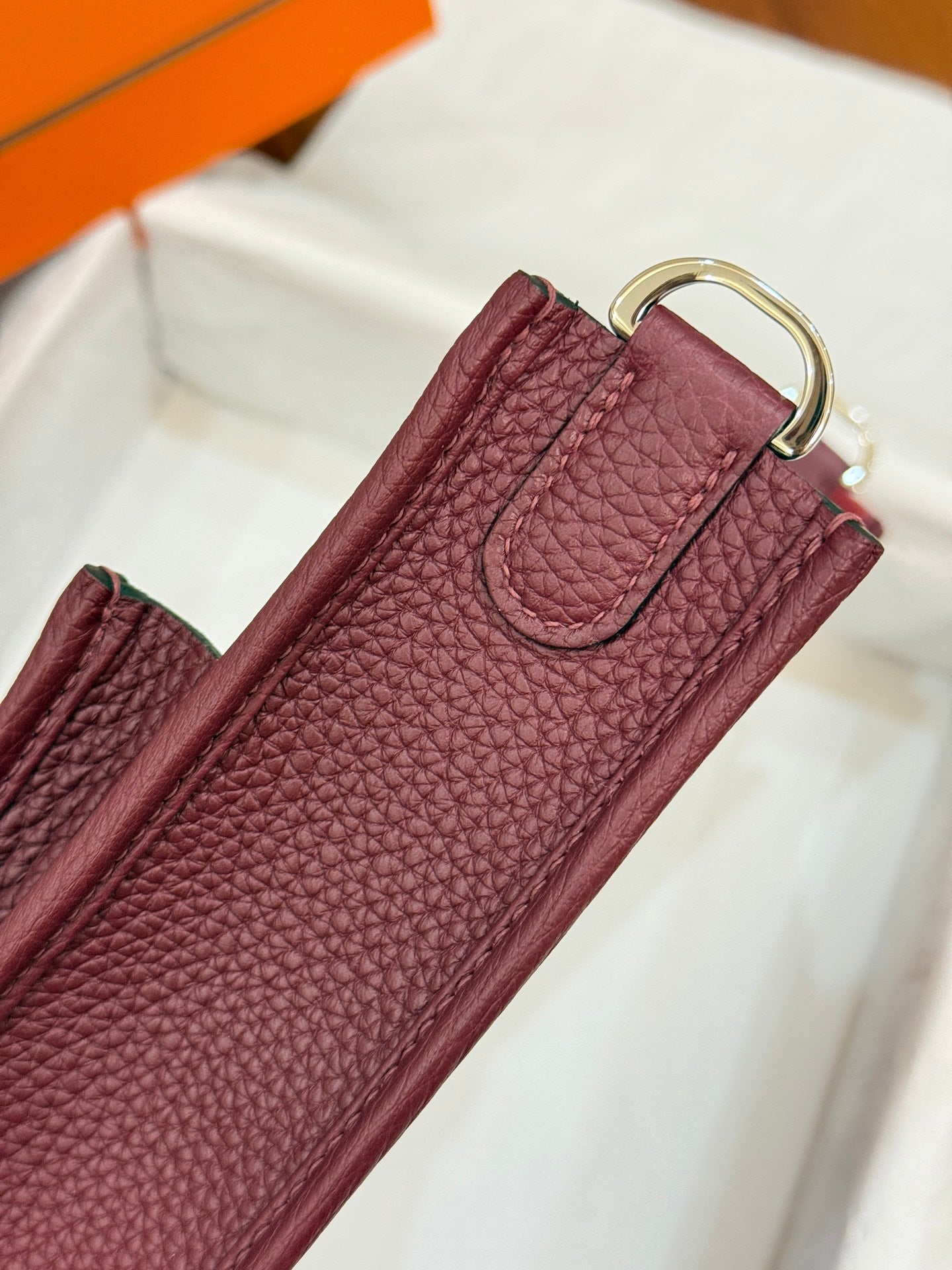 HM 26S EVELYNE BAG 23MM IN WINE RED GRAINED CALFSKIN