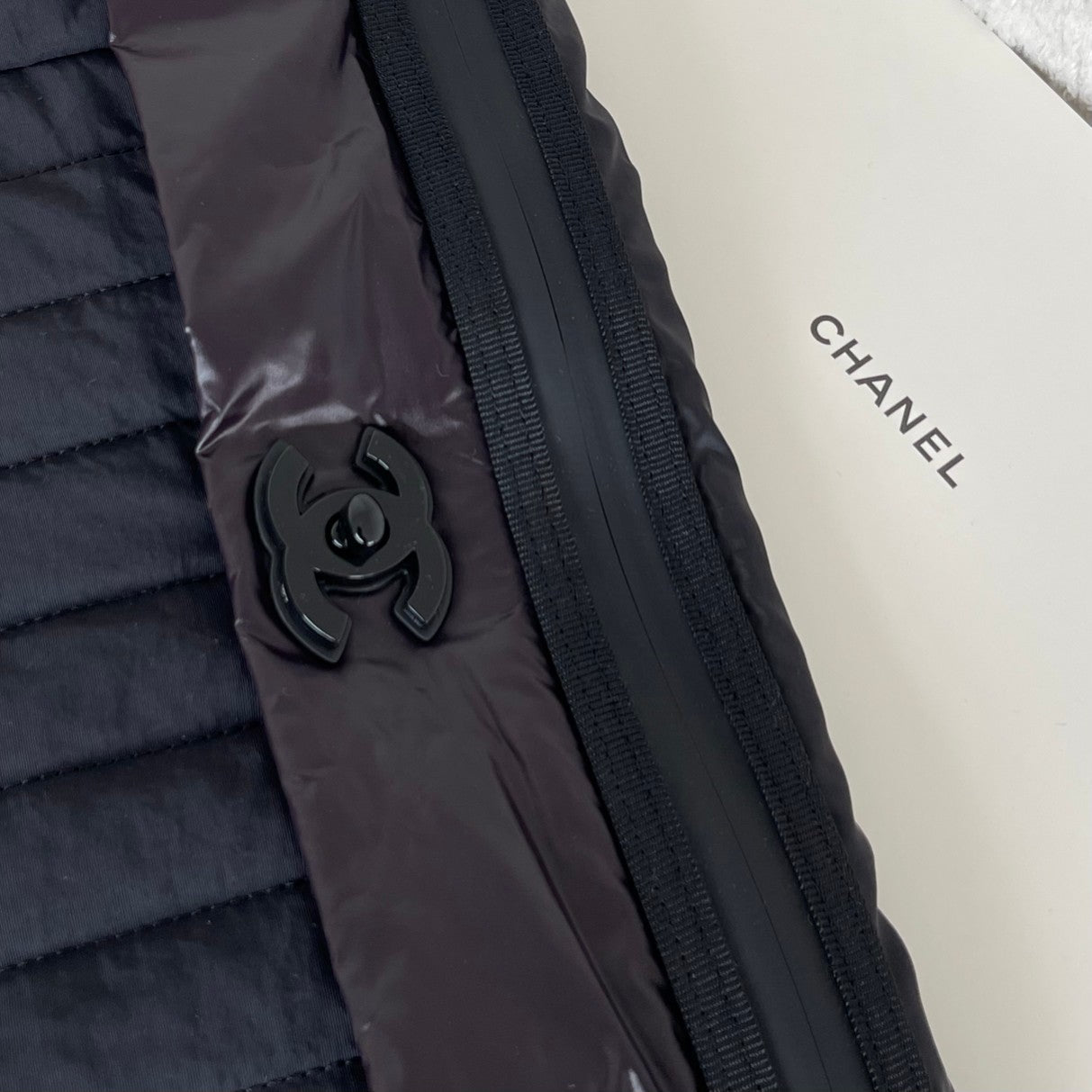 CHANEL 26S DRAWSTRING BACKPACK 44 IN BLACK PUFFY QUILTED NYLON