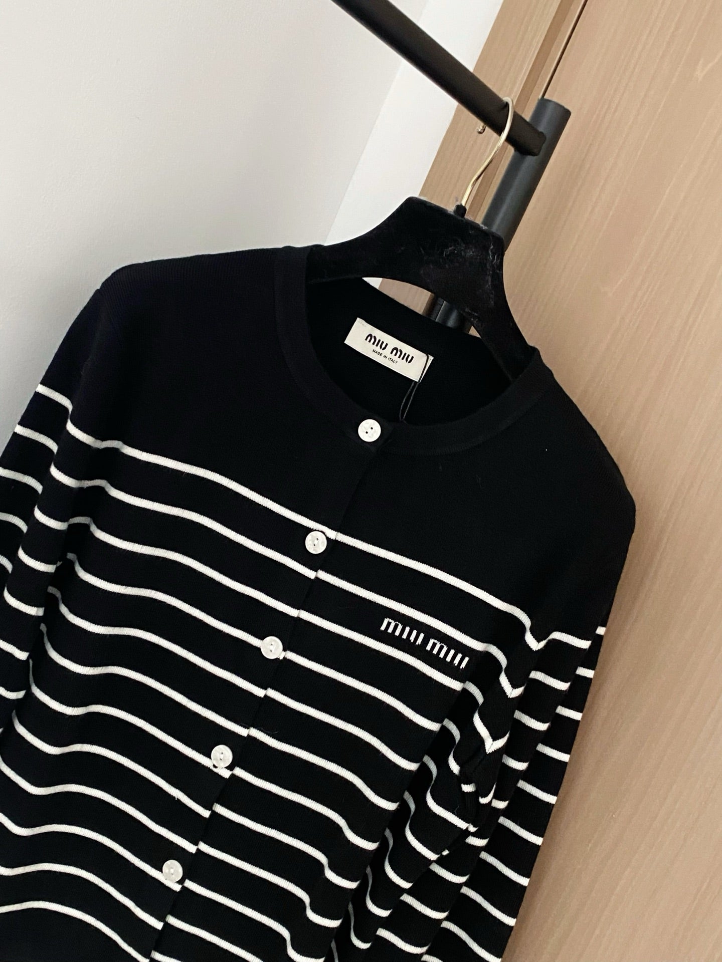 MIUMIU CARDIGAN STYLE 154