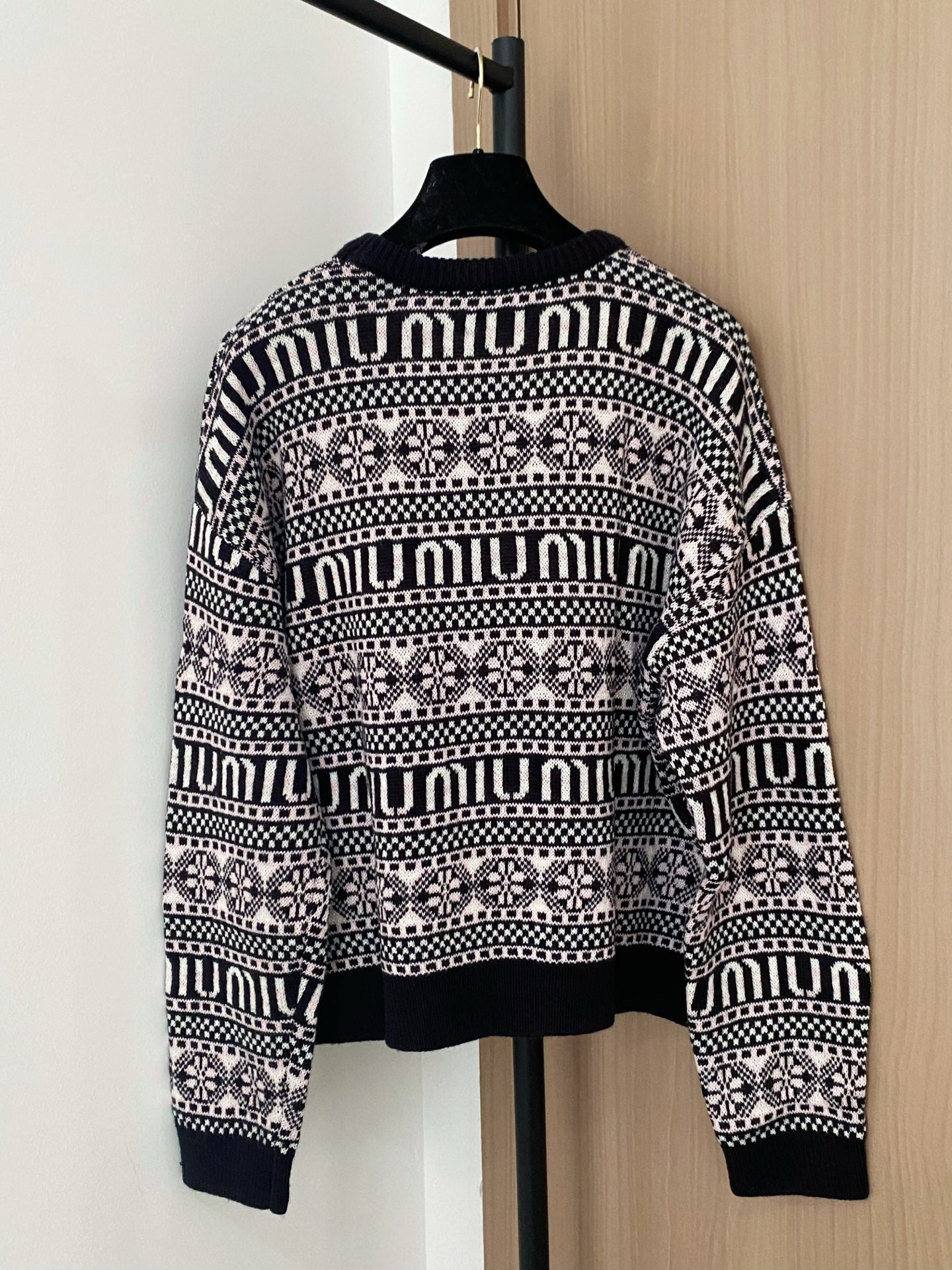 MIUMIU SWEATER STYLE 159
