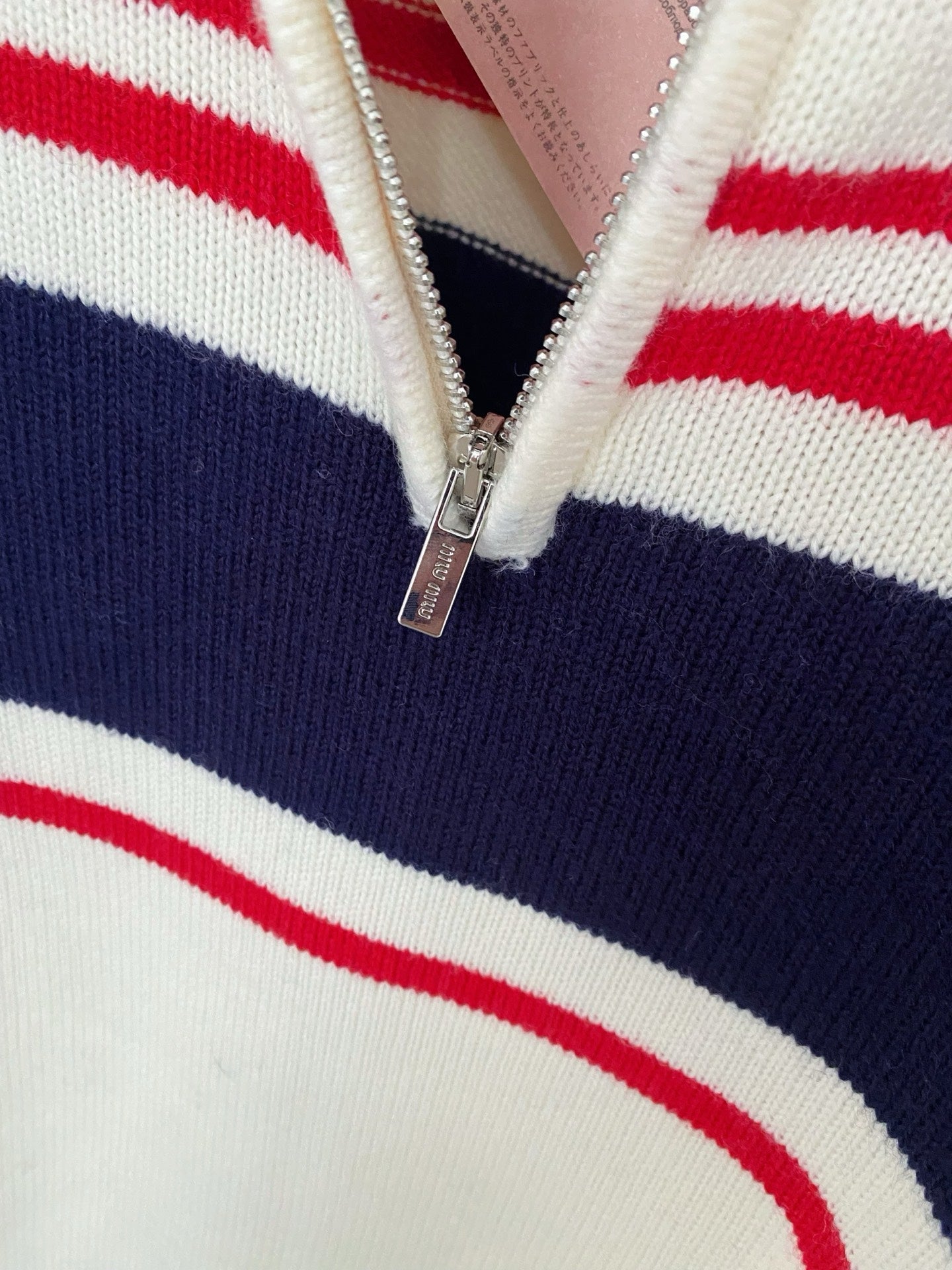 MIUMIU SWEATER STYLE 136
