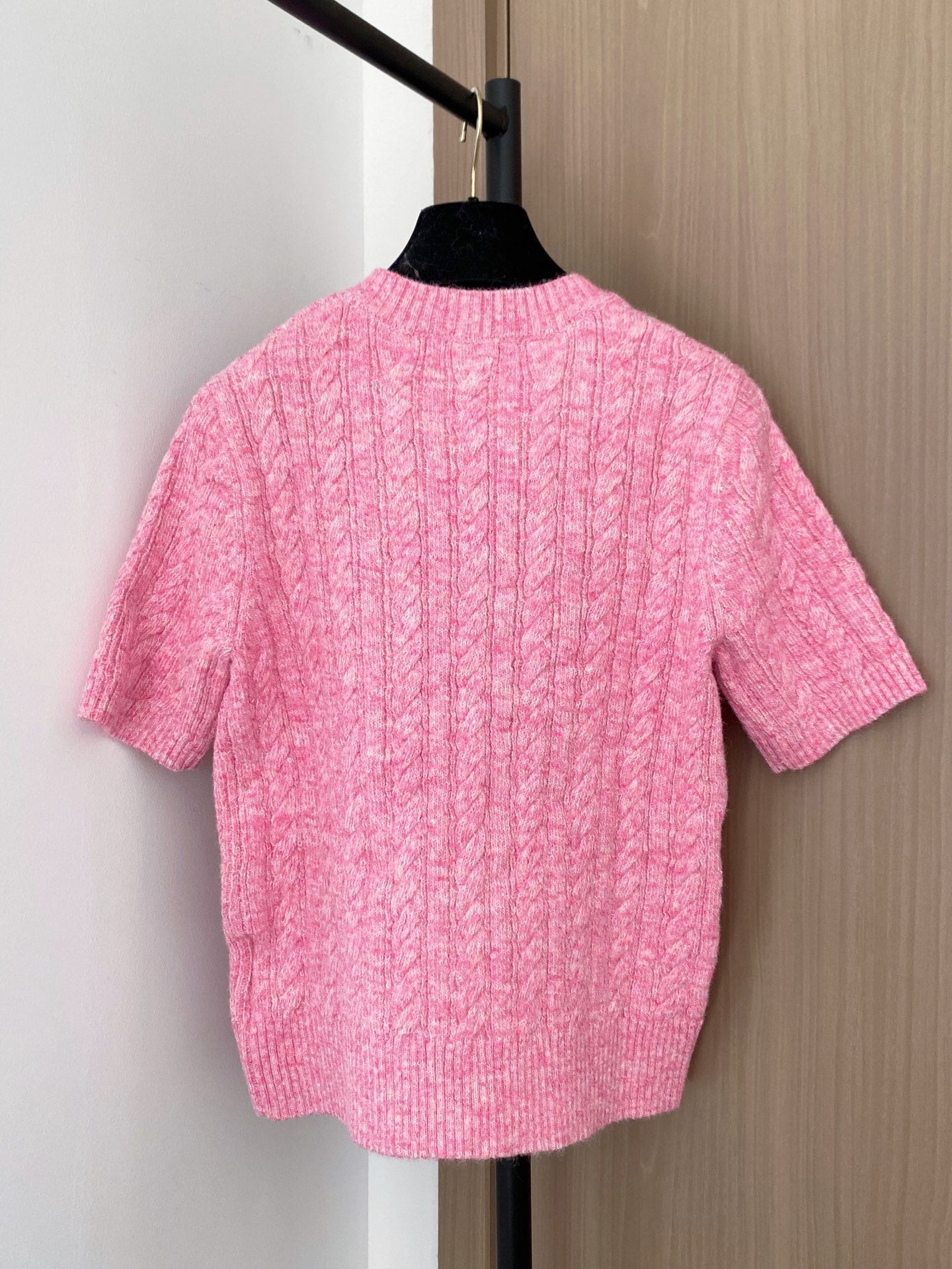 MIUMIU SHORT-SLEEVE SWEATER STYLE 700