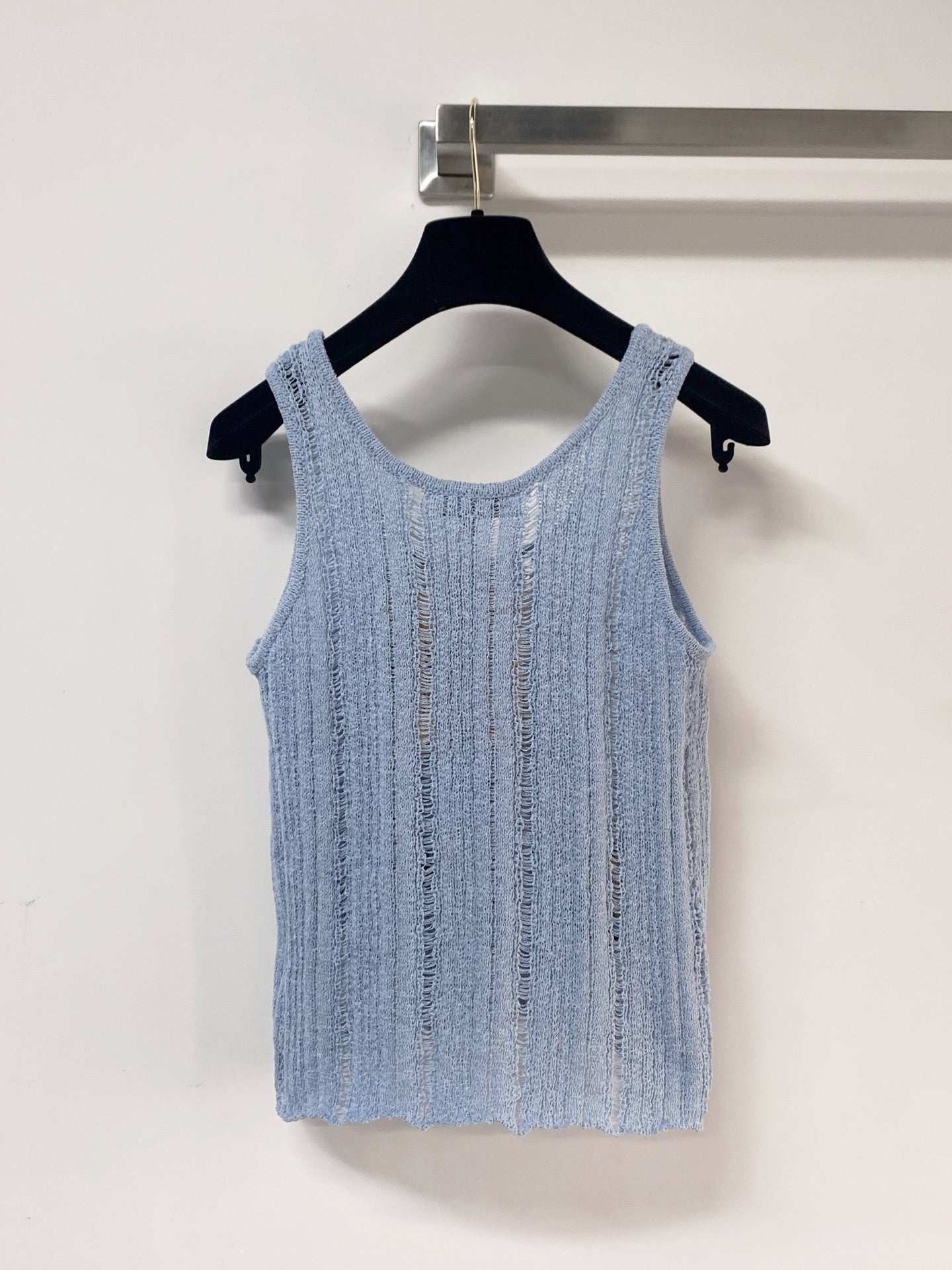 MIUMIU 26S SLEEVELESS SWEATER STYLE 1132