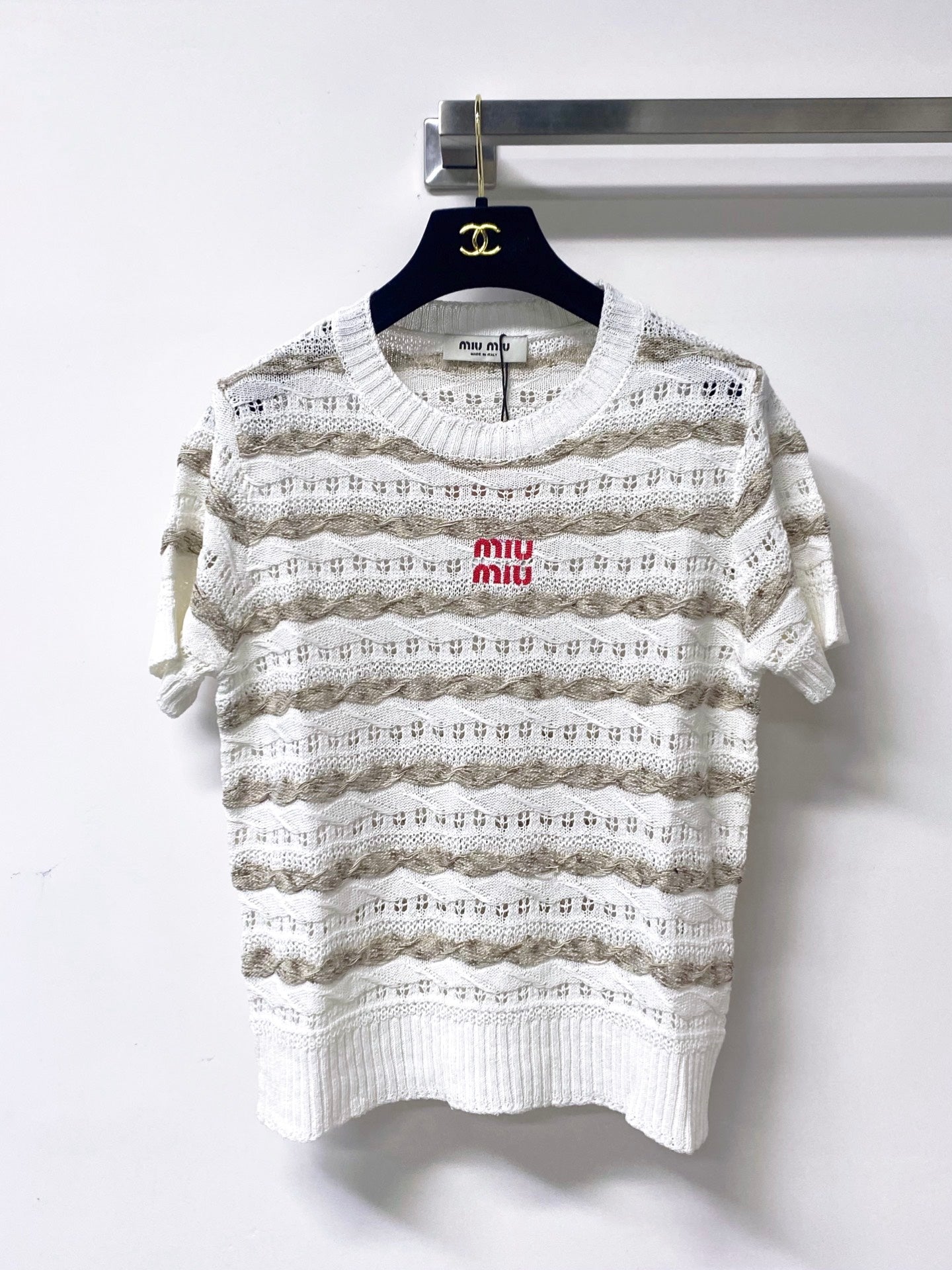 MIUMIU 26S SHORT-SLEEVED SWEATER STYLE 1045