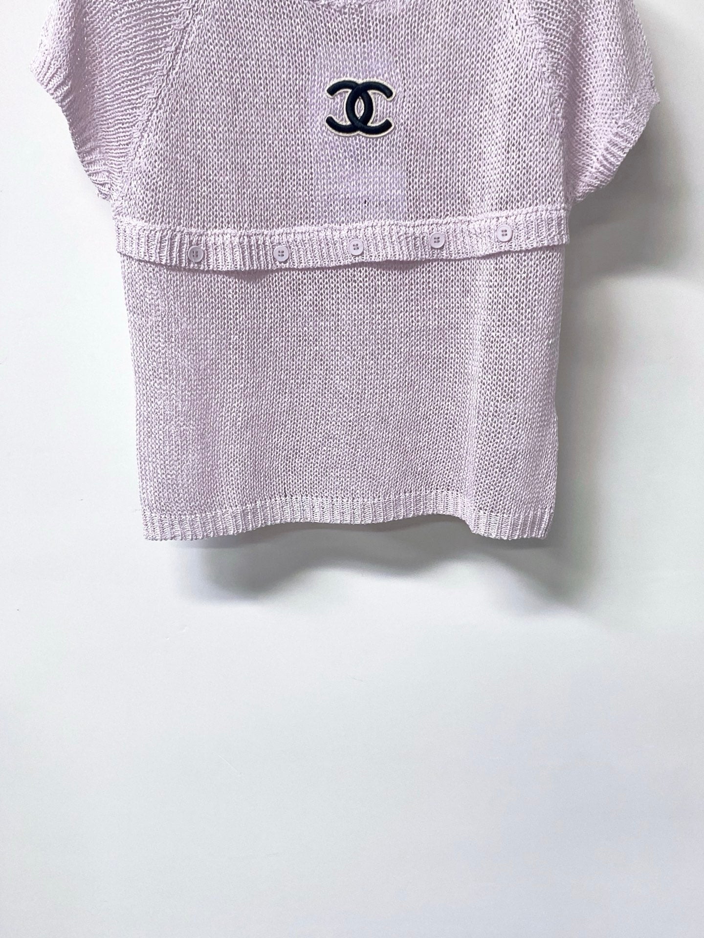 CHANEL 26S SHORT-SLEEVED KNIT SHIRT STYLE 1180