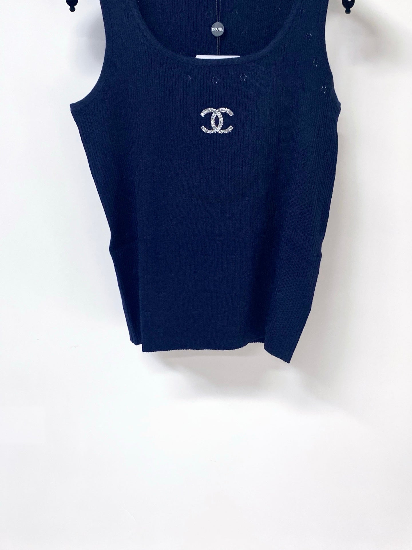 CHANEL 26S KNITTED SLEEVELESS TOP STYLE 1175