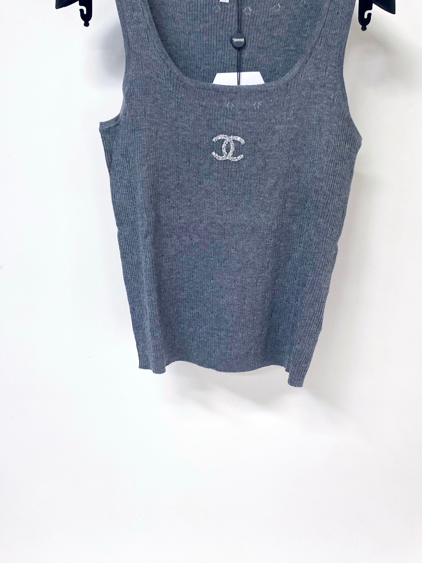 CHANEL 26S KNITTED SLEEVELESS TOP STYLE 1174