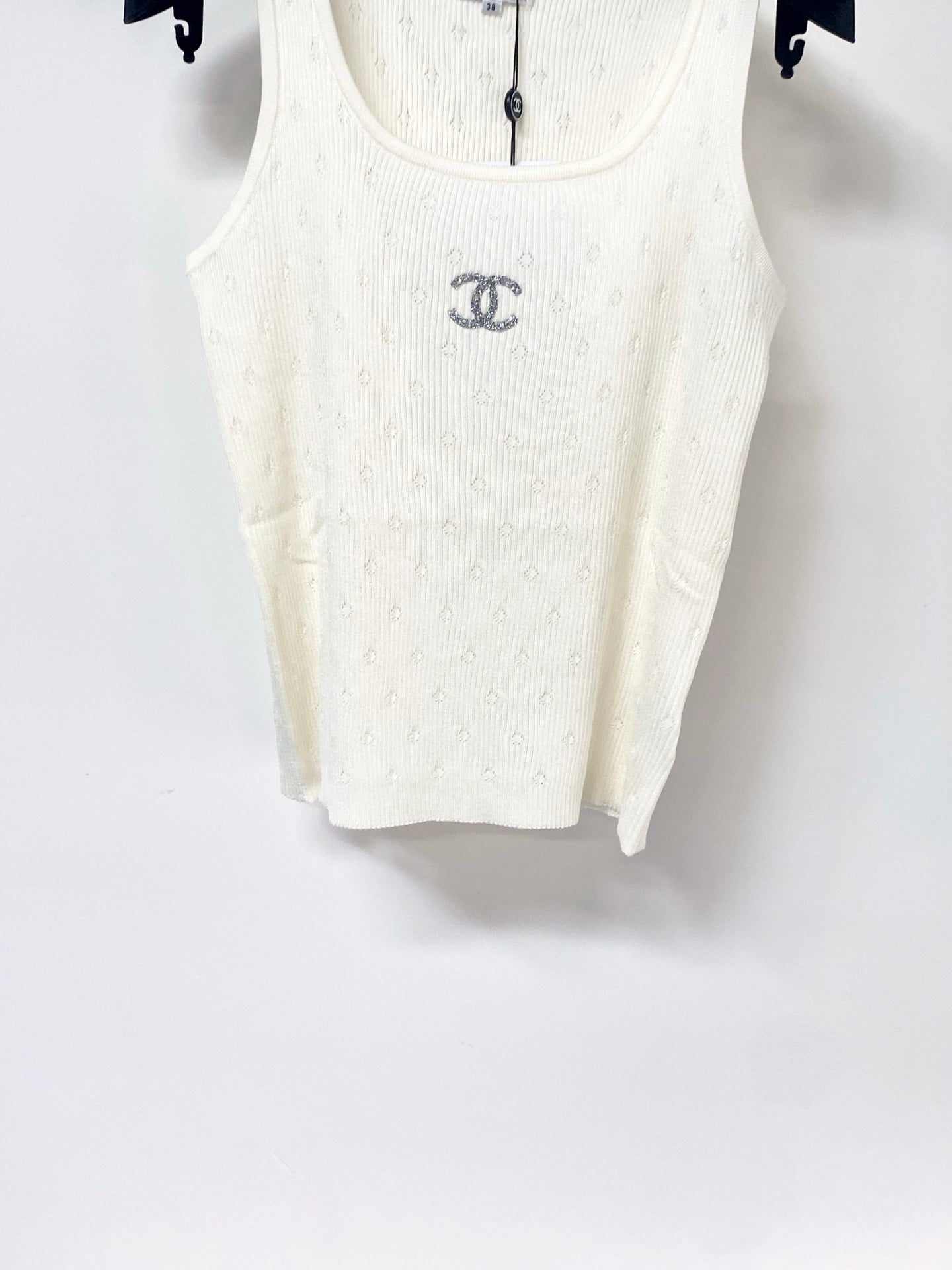 CHANEL 26S KNITTED SLEEVELESS TOP STYLE 1173