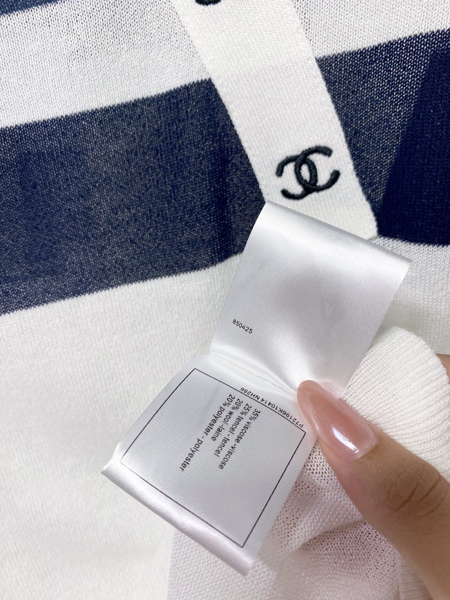 CHANEL 26S SHORT-SLEEVE KNIT TOP 1299
