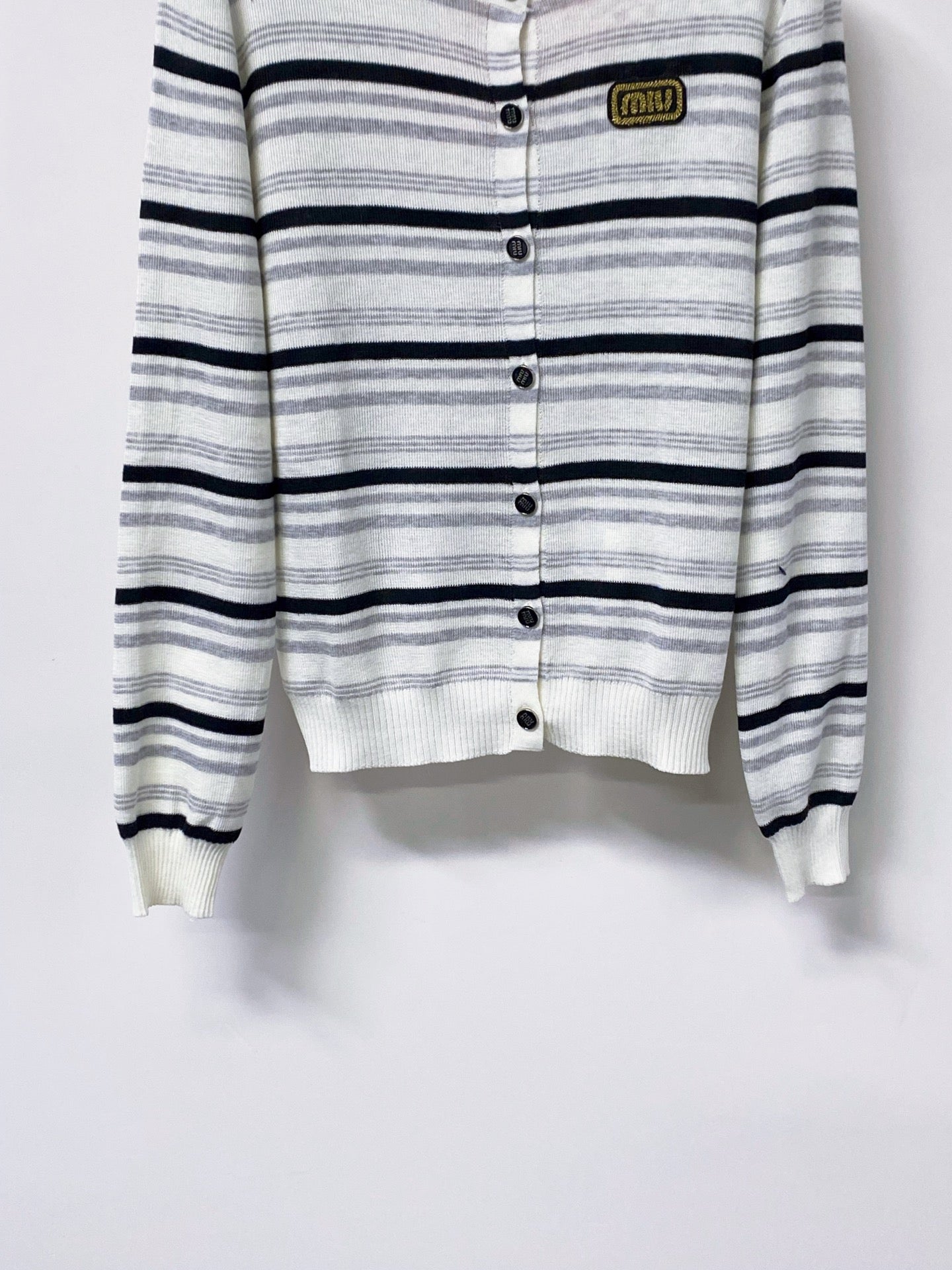 MIUMIU 26S CREWNECK KNIT CARDIGAN 1306