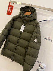MONCLER 25S SHORT HOODED PUFFER JACKET 325