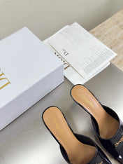 DIOR 26S KITTEN HEEL MULE SANDALS IN BLACK PATENT CALFSKIN WITH LOGO