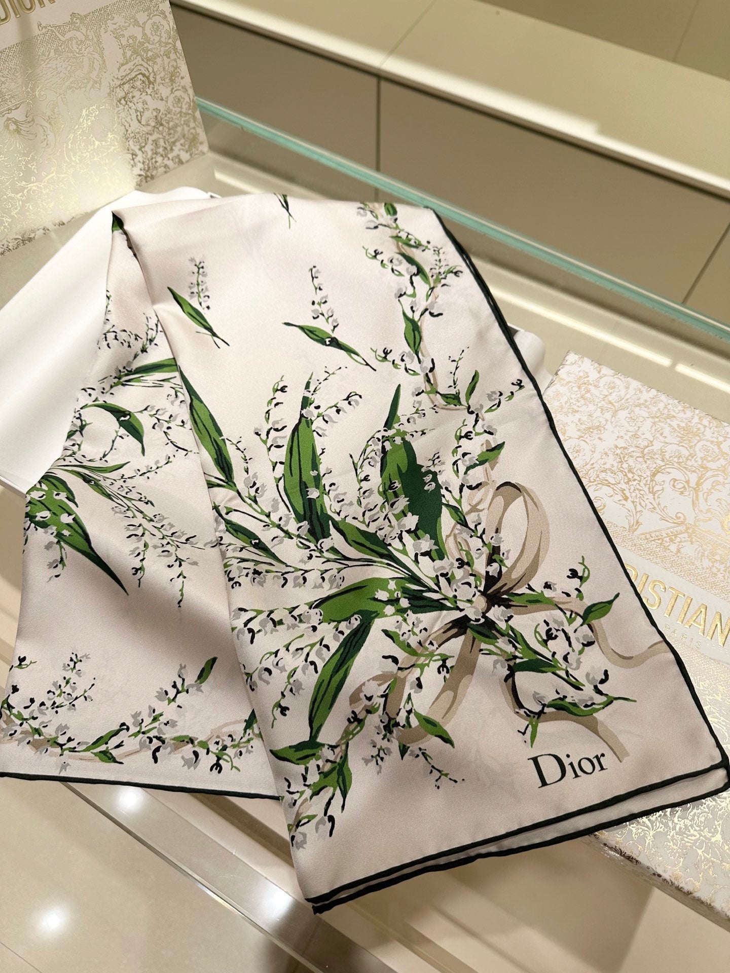 DIOR 26S SCARF 90 IN SILK 318393
