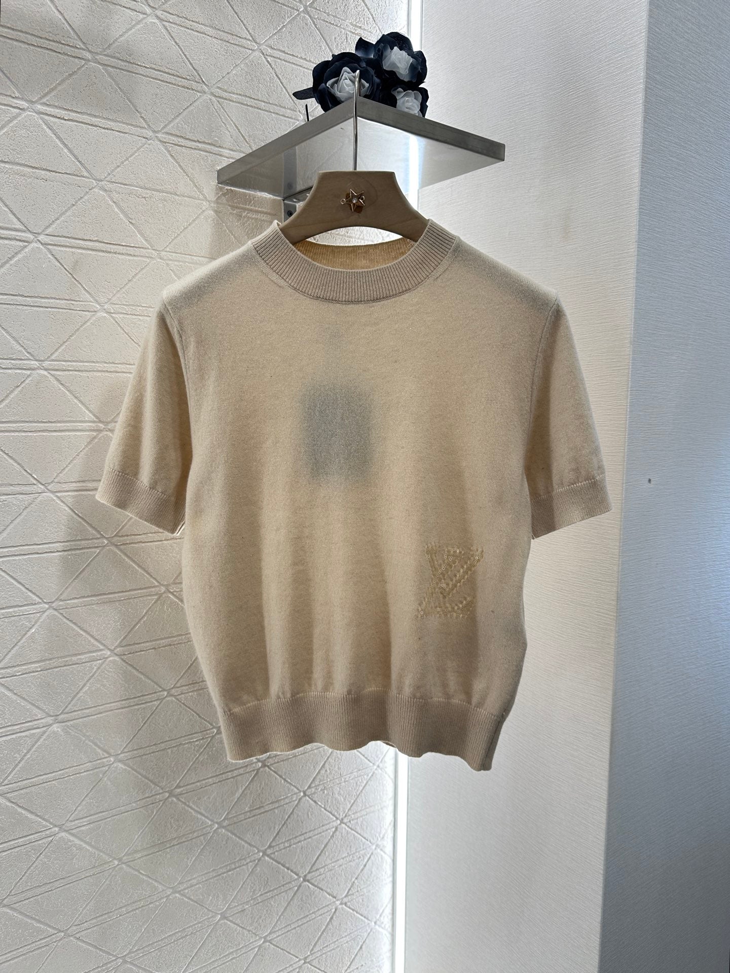 LV CREW NECK TOP WITH EMBROIDERED TEXT 272305