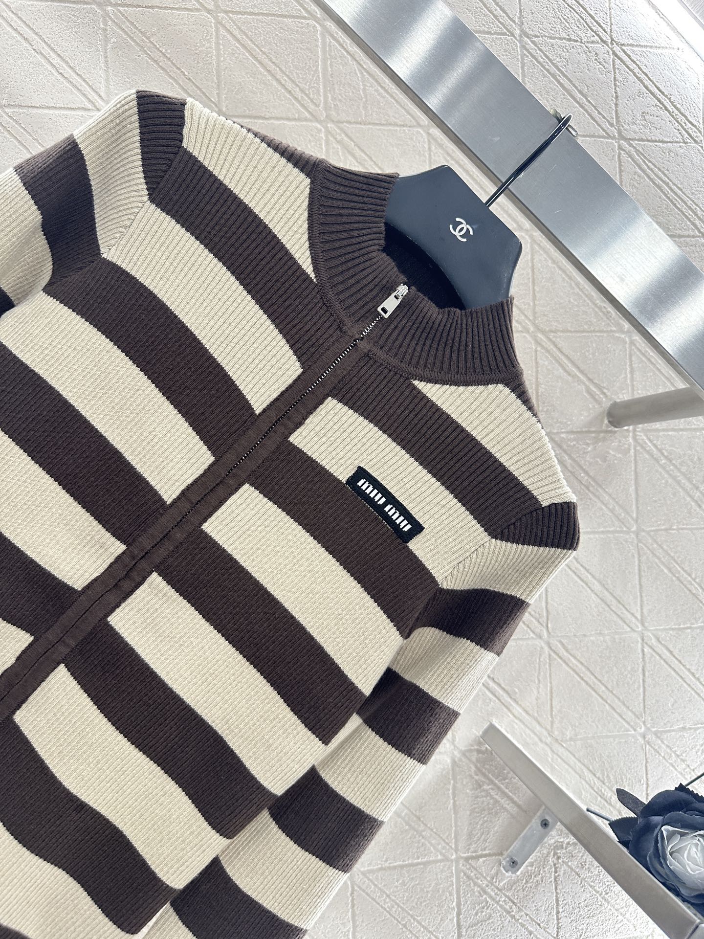 MIUMIU ZIP-UP KNIT TOP STYLE 20